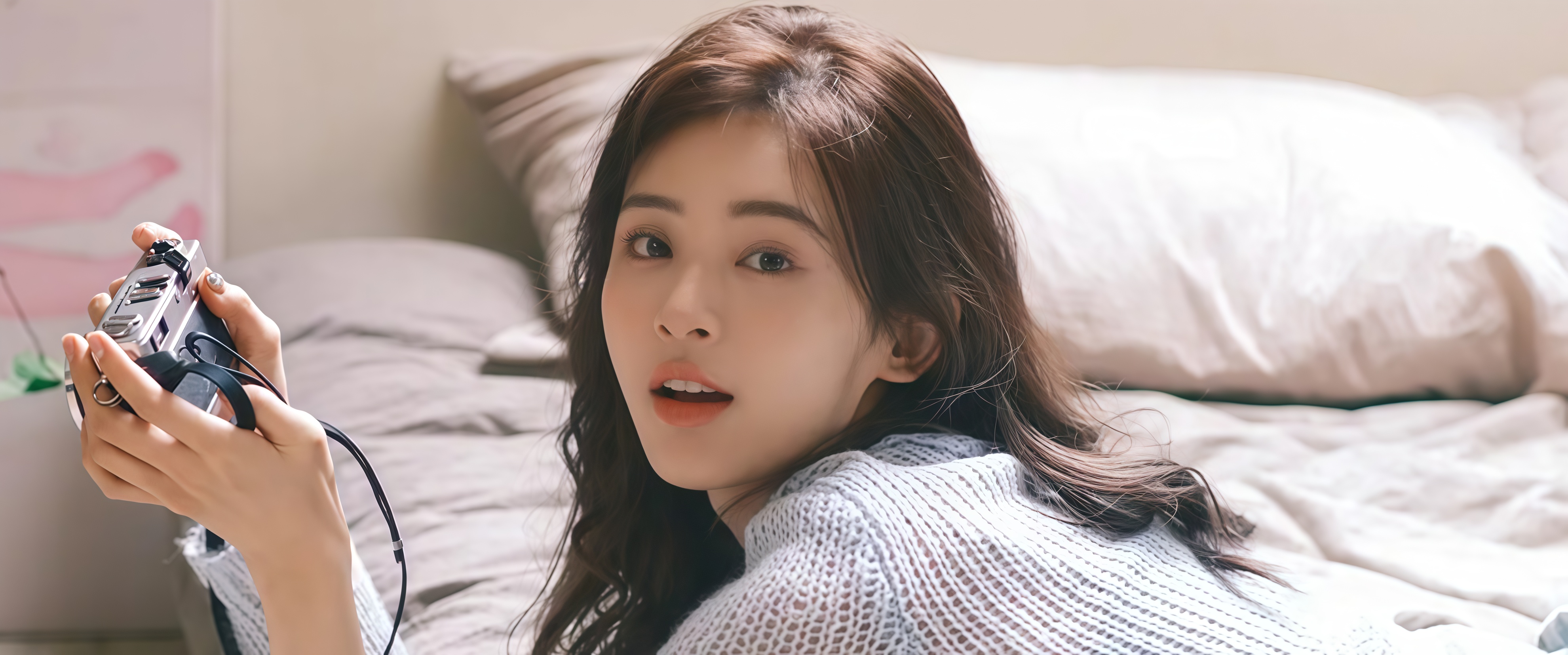 明星黑料、网红爆料、抖音热点和社会奇闻，每日更新高清视频、反差投稿和互动讨论，强调“全网最热、免费吃瓜”。